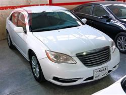 کرایسلەر 200